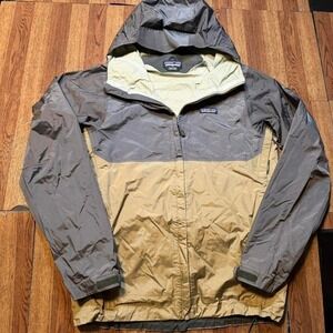 Patagonia Men's Grey Torrentshell 3L Rain Wind Shell Jacket Smal